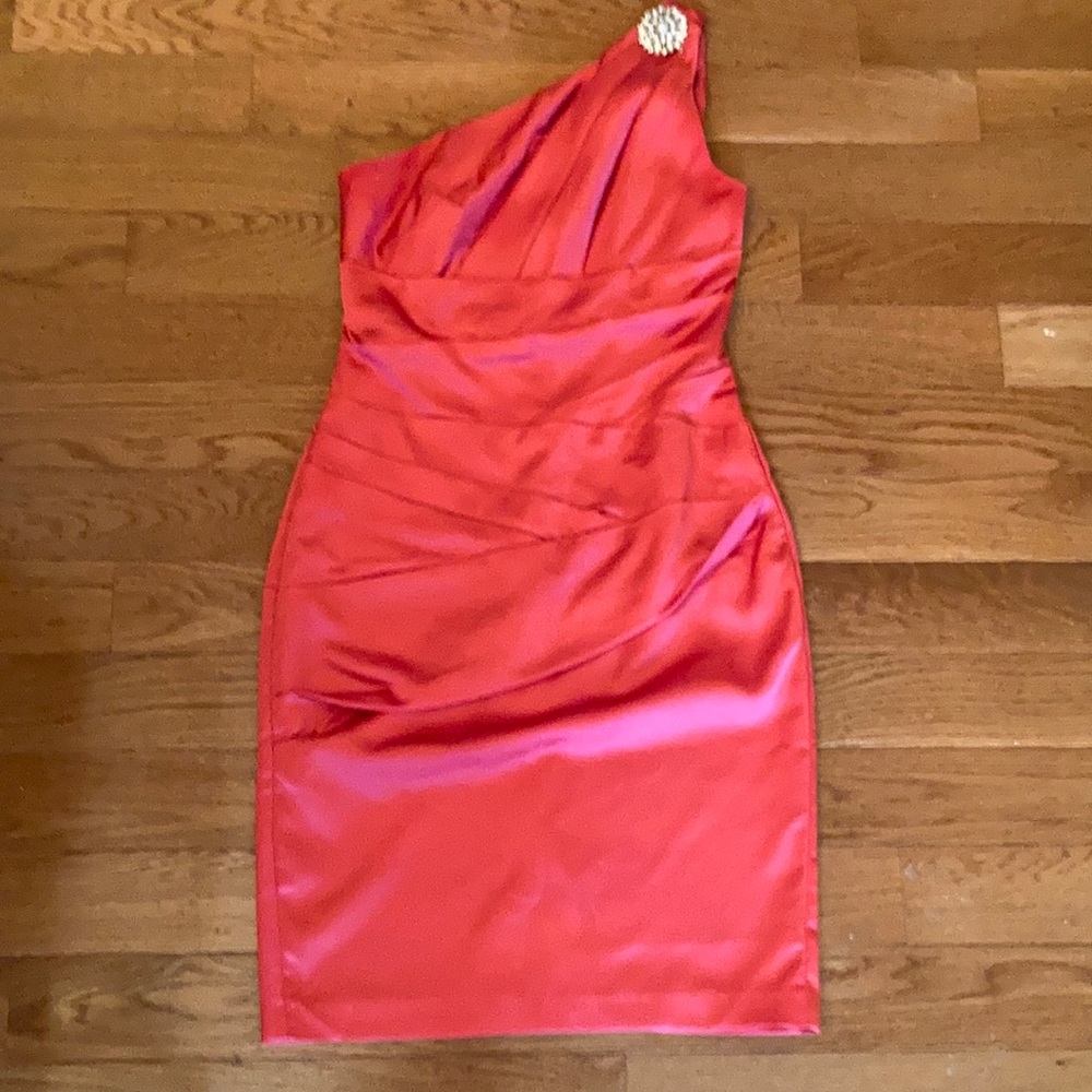 One shoulder dress